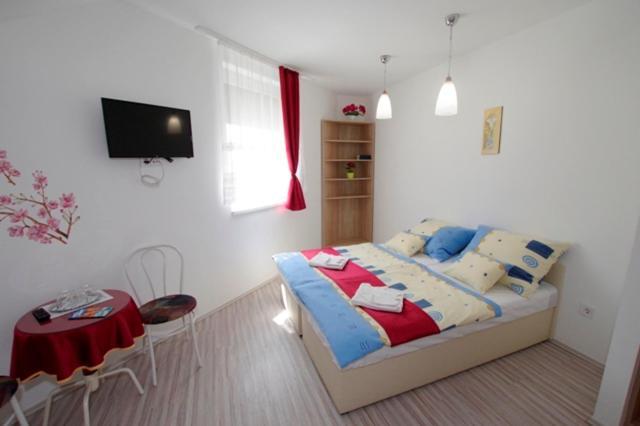 Frühstückspension Feher Hajo Panzio Es Vendeglo 3*