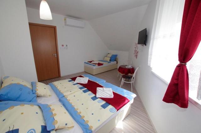 Feher Hajo Panzio Es Vendeglo Frühstückspension 3*